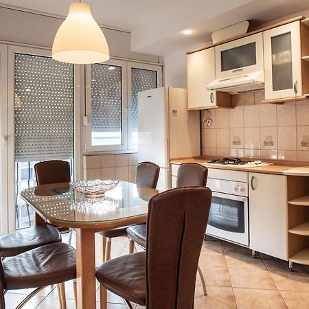 Apartment Emilija สโกเปีย ภายนอก รูปภาพ