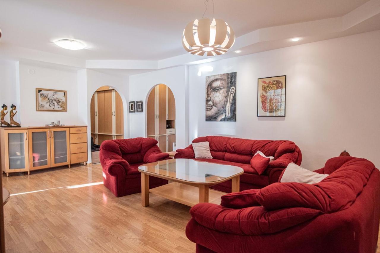 Apartment Emilija สโกเปีย ภายนอก รูปภาพ