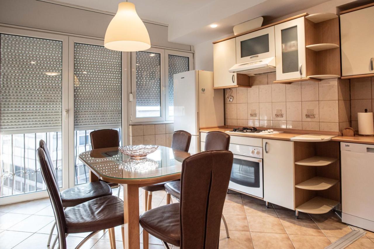 Apartment Emilija สโกเปีย ภายนอก รูปภาพ