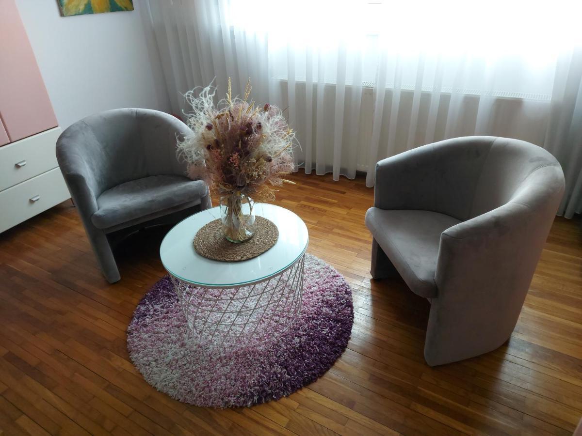 Apartment Emilija สโกเปีย ภายนอก รูปภาพ